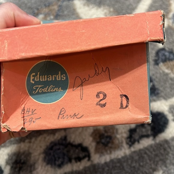 Vintage Edward’s todlins pink crib shoes - Picture 7 of 7